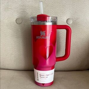 NWT Stanley 30 oz Tumbler: Rouge Heart Gradient ♥️